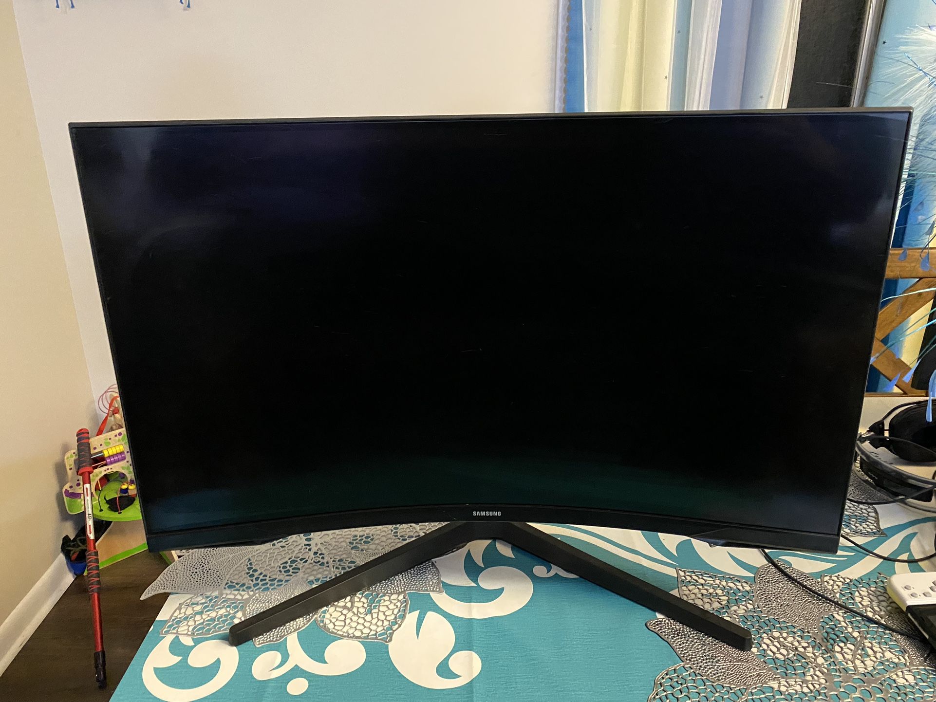 Curved Samsung 32 Inch Gaming Monitor
