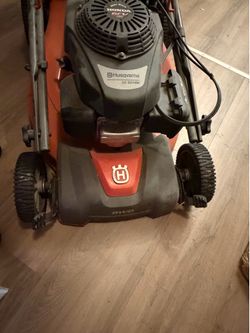 Husqvarna lc221 rh lawn mower