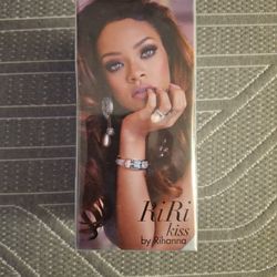 Riri Kiss By Rihanna Perfume