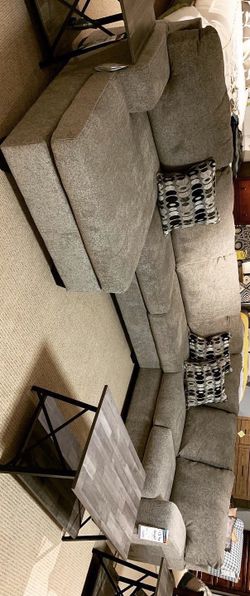 Qversized Sectional /couch /Living room set