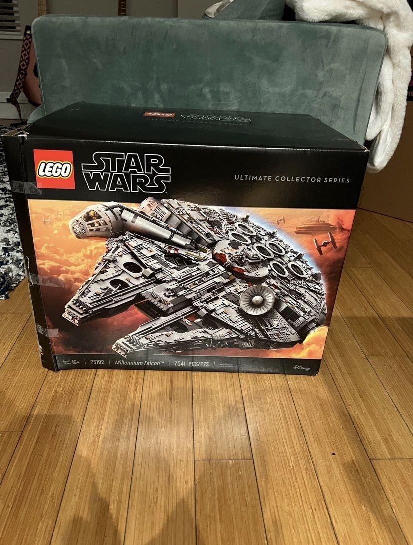 Lego Star War Millennium Falcon UCS