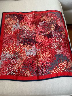 Galeries Lafayette 100% silk square scarf  20”x20”