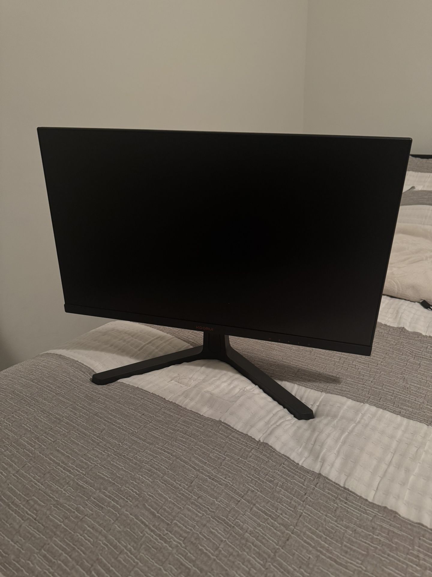 KOORUI gaming monitor 24"