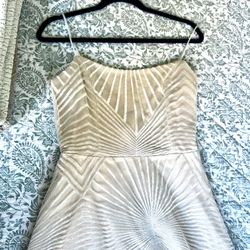 White/beige Wedding Gown With Geometric Pattern - Small