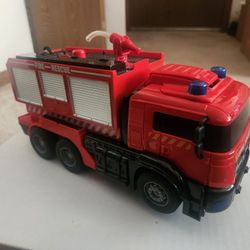 Transforming fire truck toy