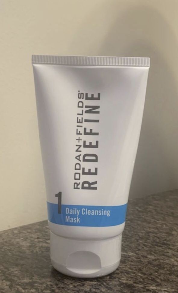 Rodan and fields Redefine Daily Cleaning Mask. 4.2fl oz