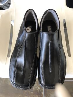 Men's black leather shoes size 11 by GBX