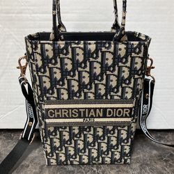 Crossbody Christian Dior phone purse