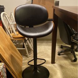 Brown Leather Upholstered Bar Stools
