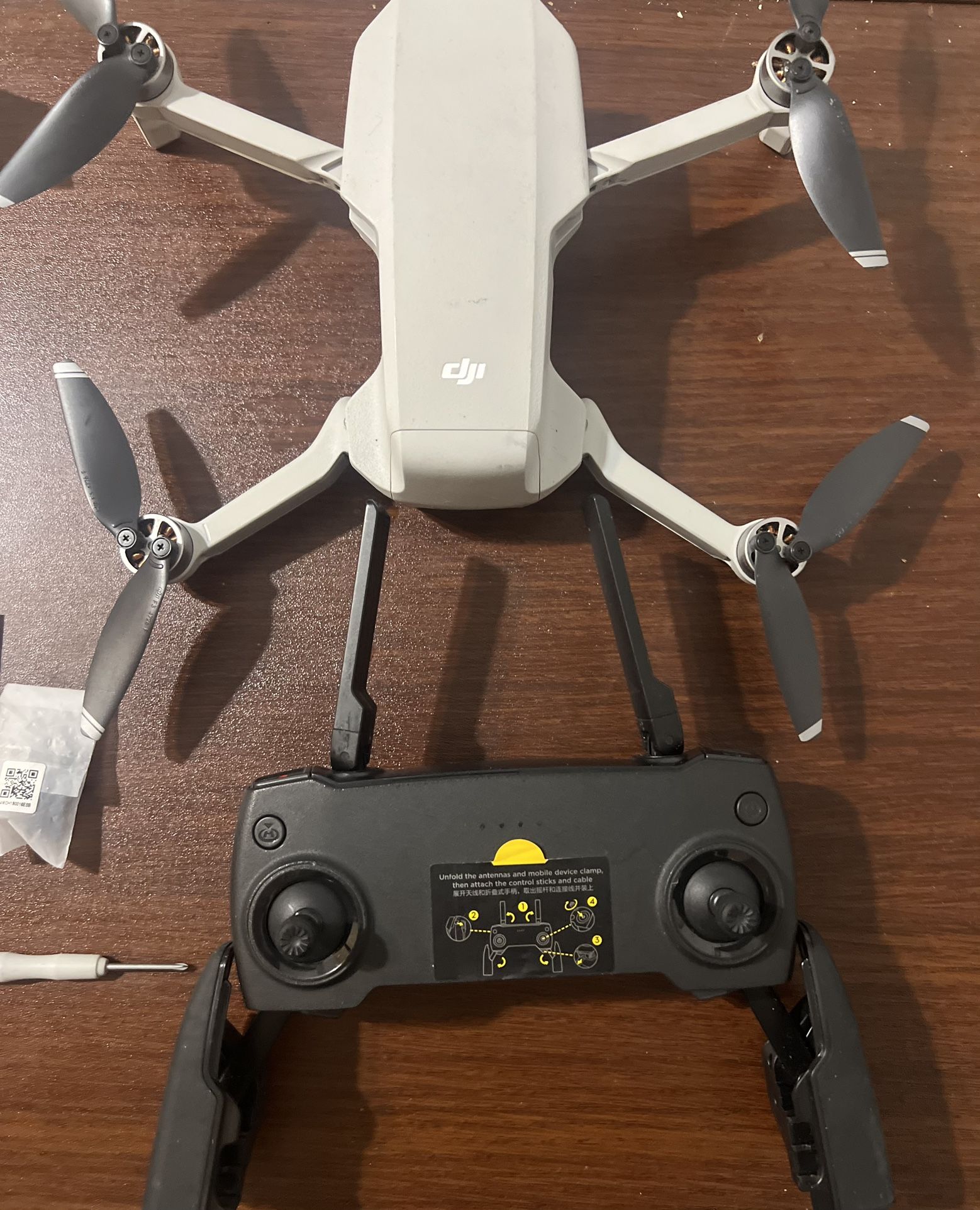DJI Mavic Mini - Drone FlyCam Quadcopter UAV with 2.7K Camera 3-Axis Gimbal