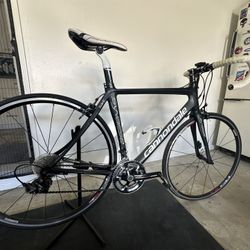 Cannondale Synapse Carbonfiber Road Bike