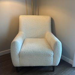 Living Spaces Cozy Modern Chair