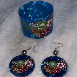 Hawaiian Cuff Bracelet With Matching Earings - Blue Flowers