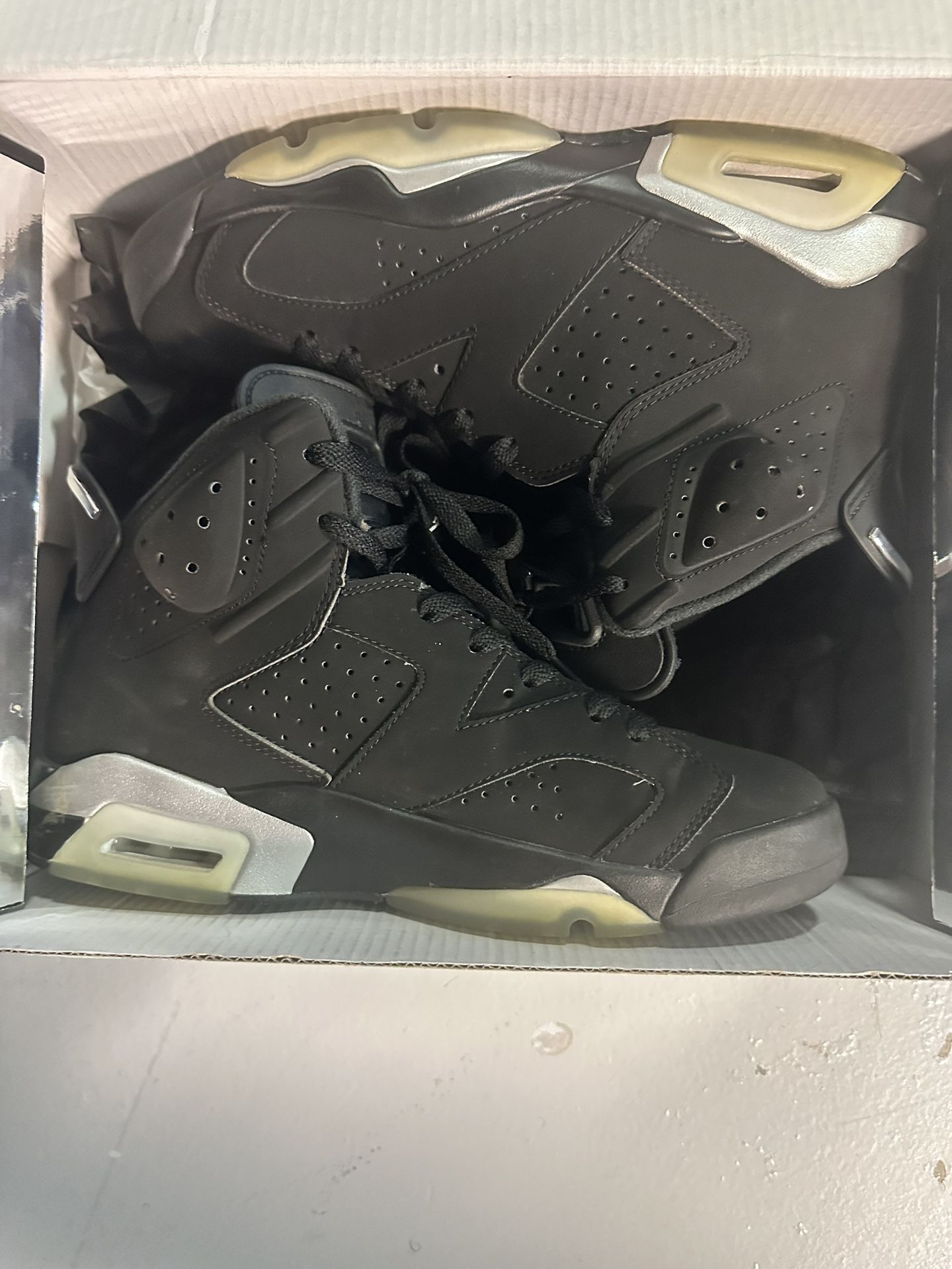 Air Jordan 6 Retro Size 8