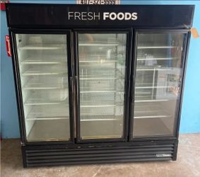 Commercial Merchandiser refrigerator