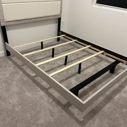Rustic BOUCLE bed 🛏️ FAST DELIVERY!!!!