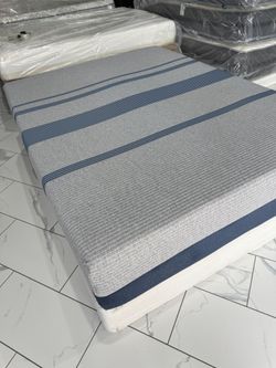 Queen Sizes Mattress And Box Spring
