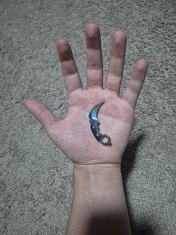 Rainbow tiny knife