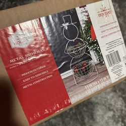 Holiday Time 33-Inch Metal Snowman Indoor/Outdoor Christmas Décor