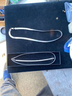 Silver necklaces and bracelet. (Big Sale)