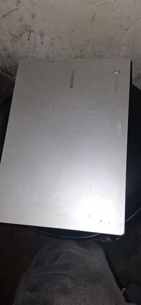 Chrome Samsung Laptop