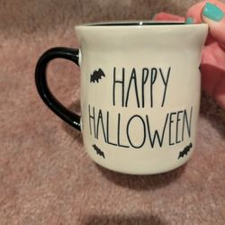 Rae Dunn Happy Halloween Peanuts Coffee Cup 