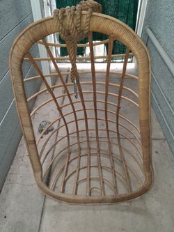 • Vintage Boho Rattan Hanging Egg Chair - Natural Wicker Swing