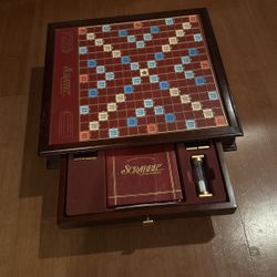 Rotating Edition 2004 Scrabble Luxury Board Premier Hasbro
