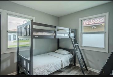 Bunk bed