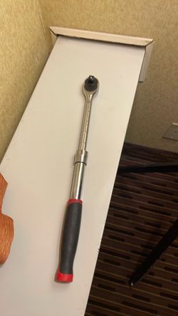 Brand new Torque wrench adjustable up to 18” 20$