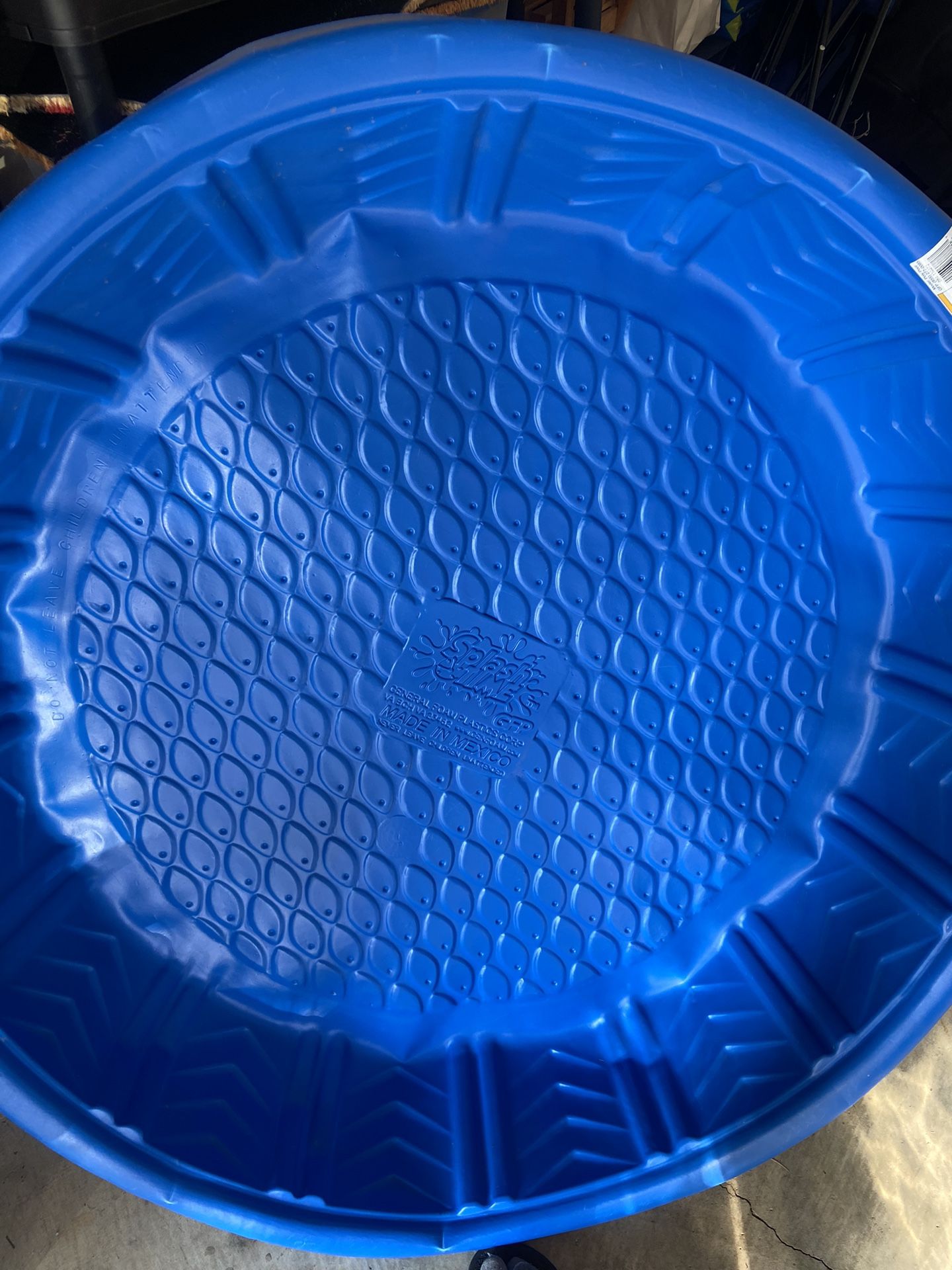 FREE: Plastic Kids Wading Pool