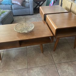 Excellent Condition Coffee Table And 2 End Tables