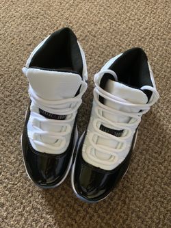 Concord 11s size 7