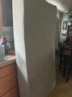 Twin mattress 8”