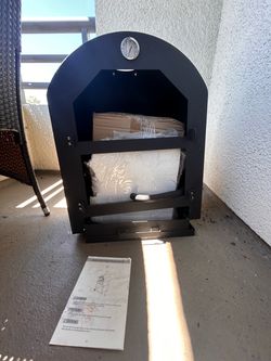 Outdoor pizza oven