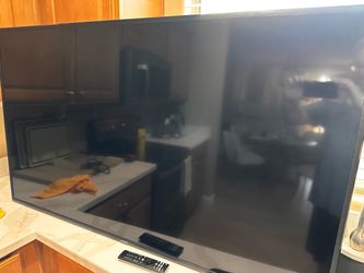 Visio 58” 4k UHD TV (no stand) V585x-H1