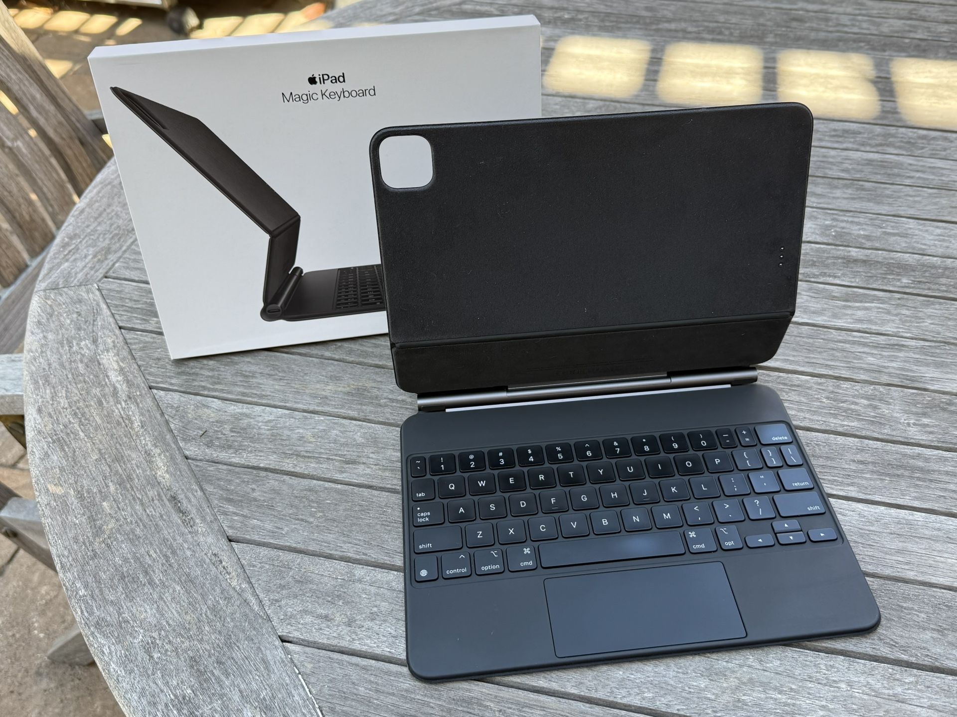 iPad Magic Keyboard 11-inch