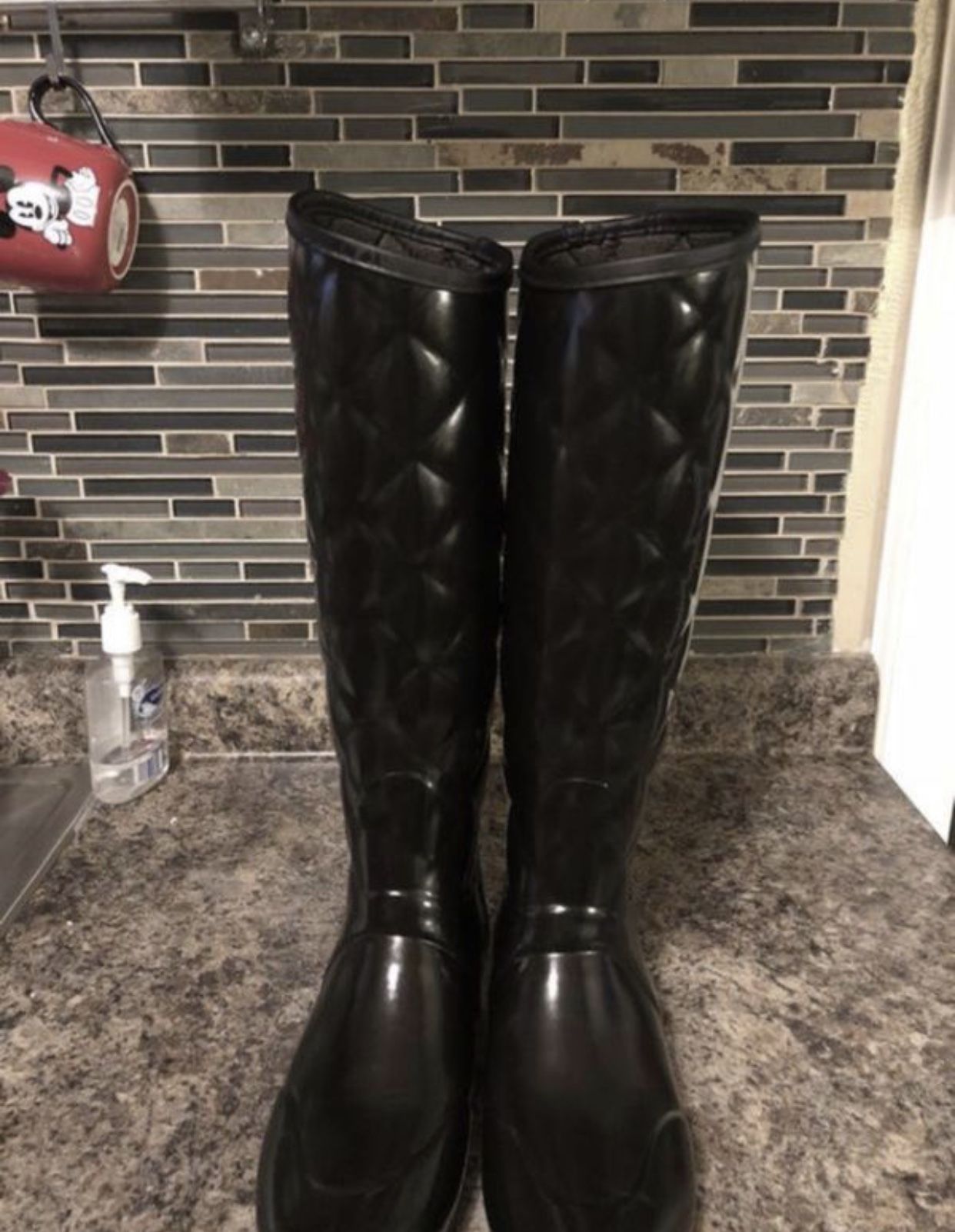 Authentic Hunter boots size 7