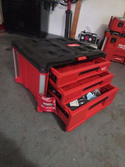 Milwaukee packout