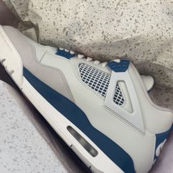 Brand New Retro Jordan 4 Military Blue Sz 12