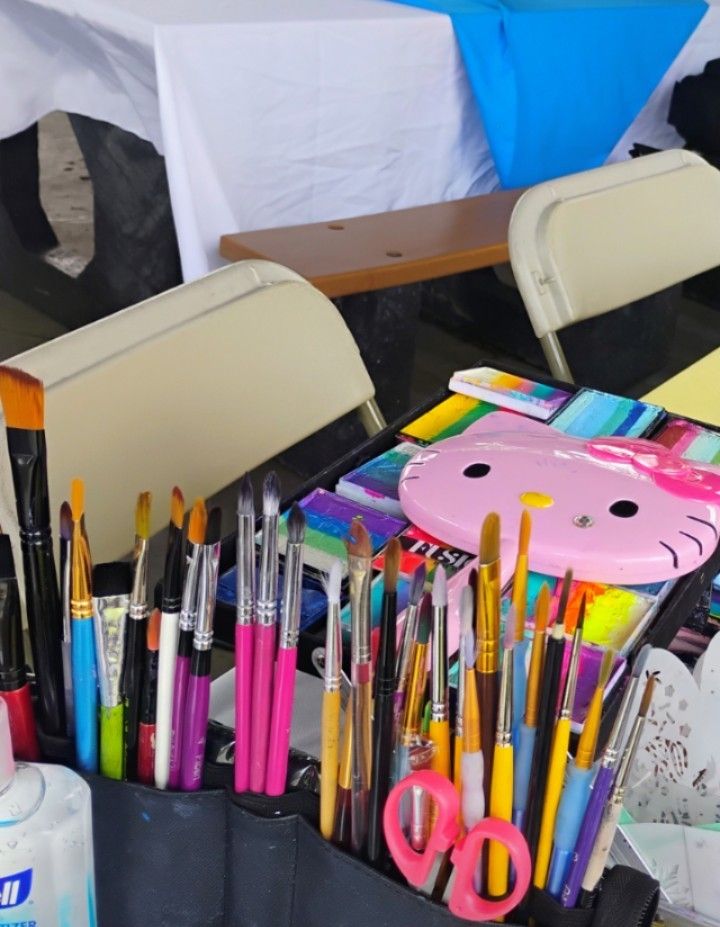 Facepainting Makeup, Balloons To Twist, Glitter Tats