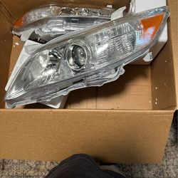 2011 Toyota Camry Headlights
