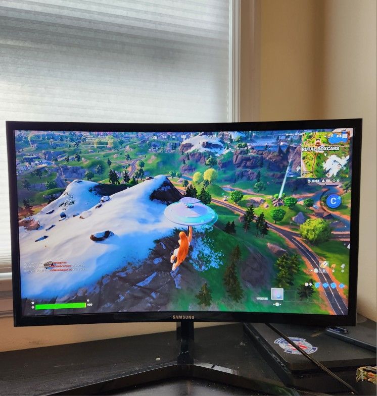 Curved Gaming Monitor Samsung 21 Inch Great Condition