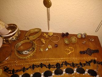 Vintage Jewelry