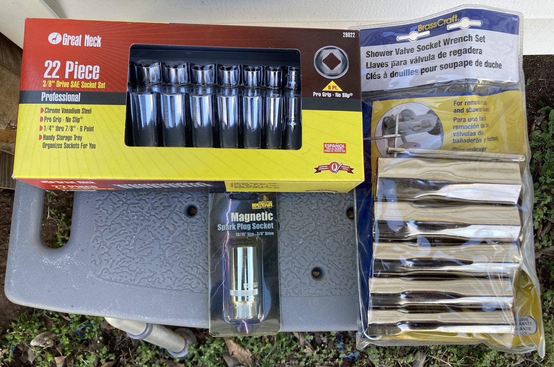 SOCKETS