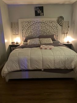 Bedroom set in great condition