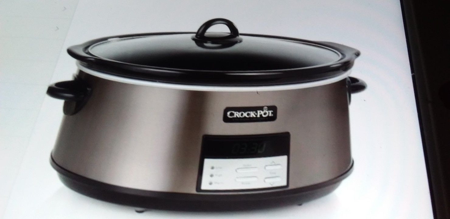 Extra Large Black Stainless 8 qt. PROGRAMMABLE CROCK POT