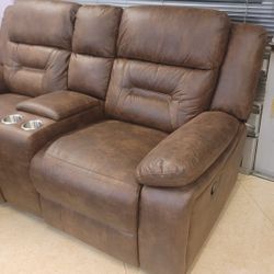 Brand New Open Box Recliner Love Seat With Console 