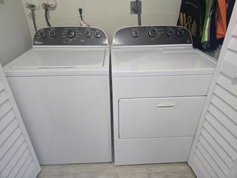 Whirlpool Washer and Dryer Set