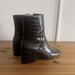 Brown Croc Embossed Heeled Boots 